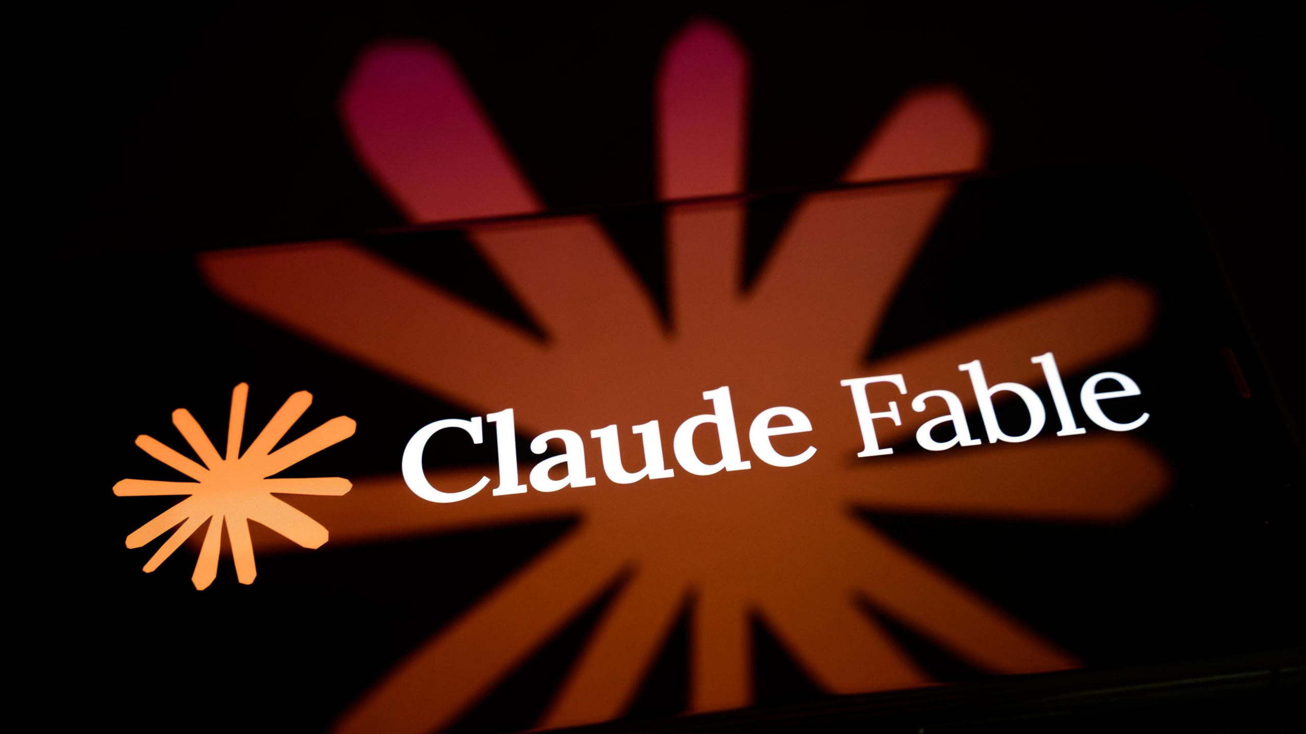 Anthropic Suspends Claude Fable 5 Globally Following Reported U.S. Government Directive