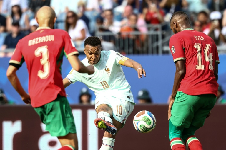 Mbappé and Dembélé Fire France Into FIFA World Cup Semi-Finals